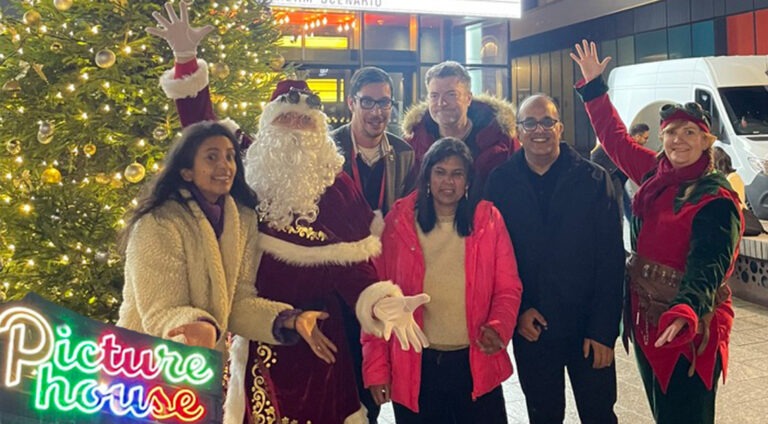 Filmworks Christmas Tree Switch-on